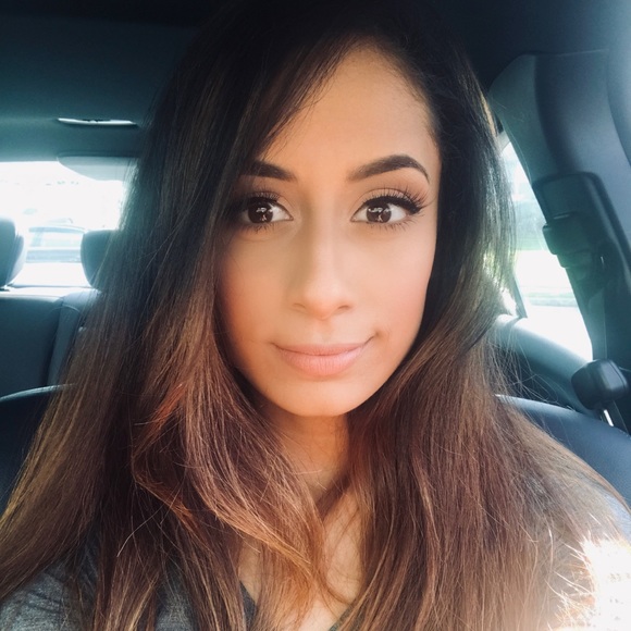 Meet Your Posher - Picture 1 of 1